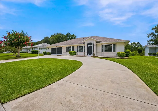 Homes for sale in Leesburg, FL | 27202 Racquet Cir, Leesburg, FL 34748 | MLS# G5114592