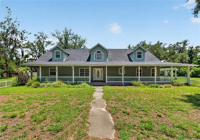 Homes for sale in Trenton, FL | 2039 Sw State Road 26, Trenton, FL 32693 | MLS# OM727832