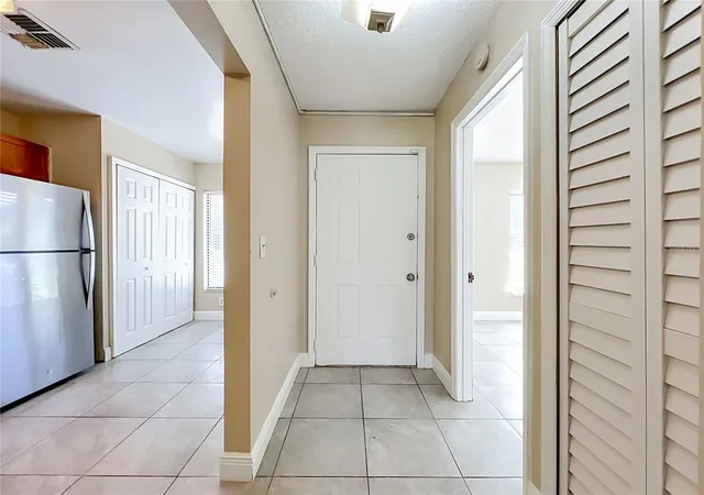 Photo 3 of Condo for sale at 2234 Stonington Ave #2234, Orlando, FL 32817 | MLS# O6421962 | Listing updated on 2026-10-02