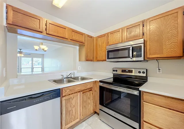 Photo 4 of Condo for sale at 2234 Stonington Ave #2234, Orlando, FL 32817 | MLS# O6421962 | Listing updated on 2026-10-02