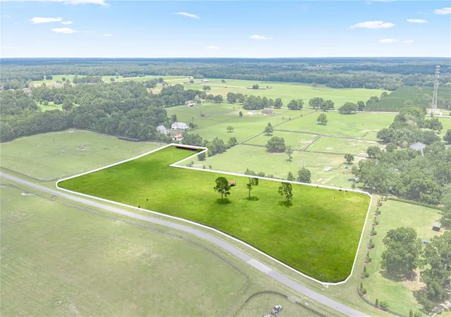 4th image of 15269 Ne 15Th Ct, Citra, FL 32113 | MLS# OM727833