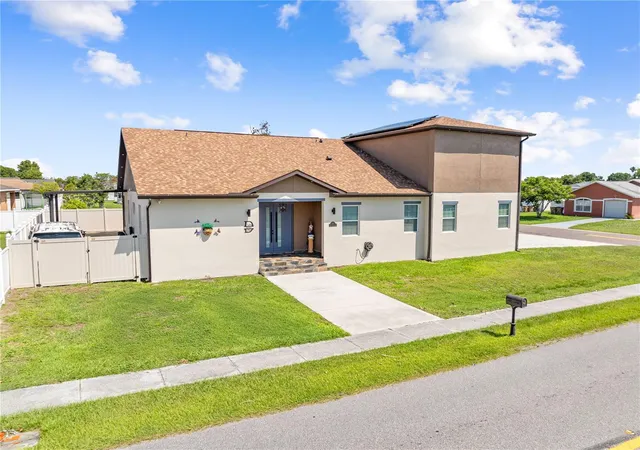 5th image of 501 Royal Palm Dr, Kissimmee, FL 34743 | MLS# S5152947
