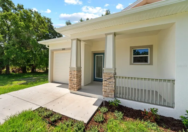 Photo 3 of Single family home for sale at 2915 Chipco St, Tampa, FL 33605 | MLS# TB8525522 | Listing updated on 2026-09-29