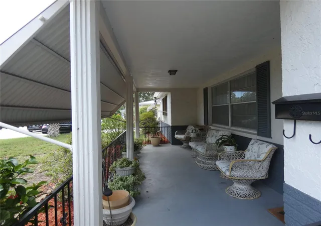 Photo 3 of Single family home for sale at 5248 Ironwood Ln, New Port Richey, FL 34653 | MLS# W7887315 | Listing updated on 2026-10-21