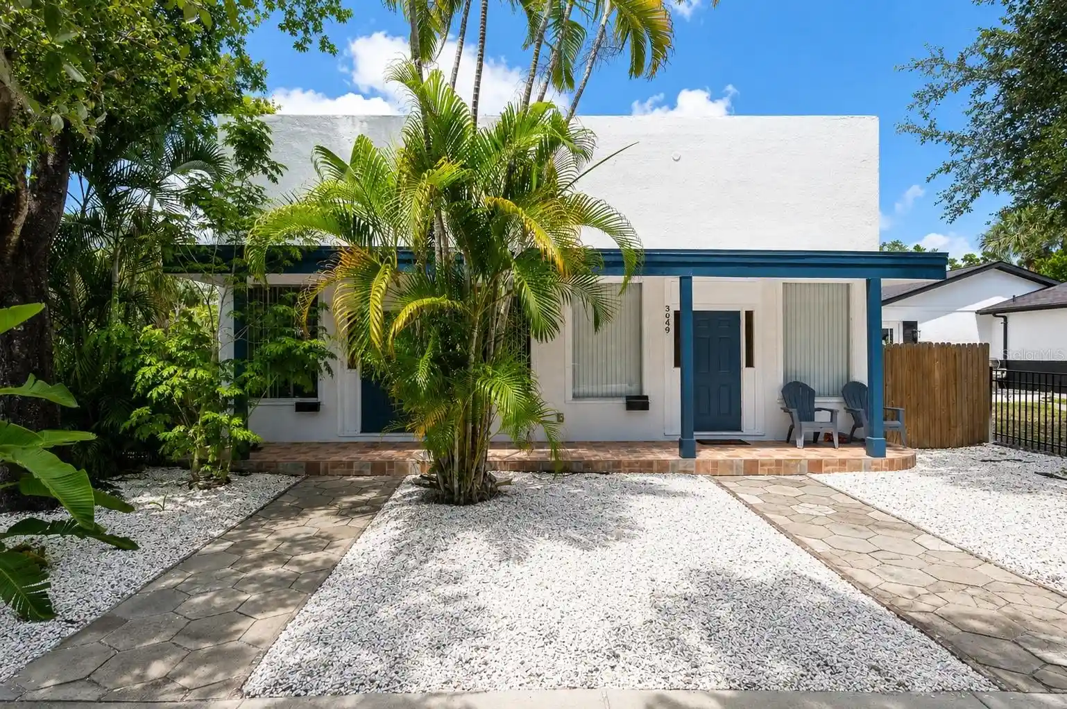 Listing Photo 1 - Condo for sale in 3651 Haines Rd N located at 3651 Haines Rd N, ST PETERSBURG, FL 33704 - Unit 3651 Haines Rd N