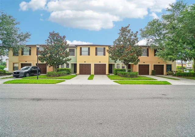 1st image of 2516 Oleander Lakes Dr, Brandon, FL 33511 | MLS# A4698885