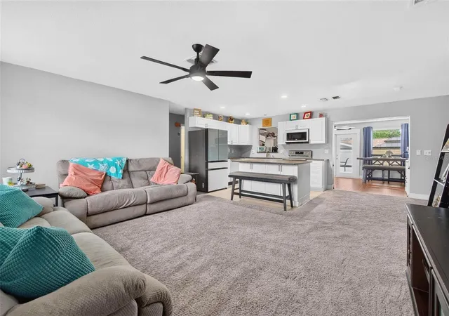 4th image of 3113 Palm Ct, Dunedin, FL 34698 | MLS# TB8525537
