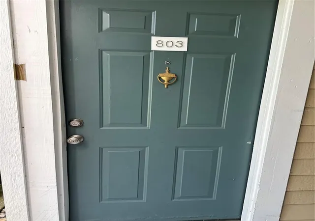 5th image of 10024 Strafford Oak Ct, Tampa, FL 33624