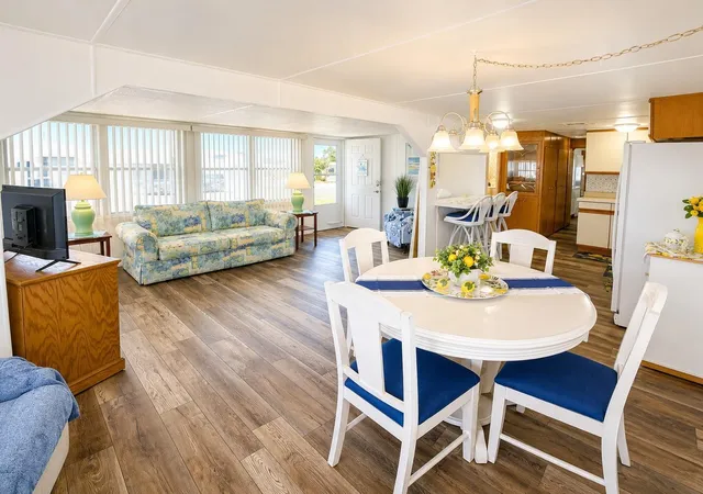 Photo 3 of Manufactured home for sale at 1912 Iowa Ave, Bradenton, FL 34207 | MLS# A4698894 | Listing updated on 2026-10-09