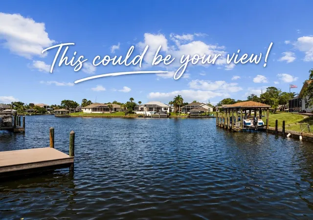 1st image of 14 Cochise Ct, Palm Coast, FL 32137 | MLS# FC319705