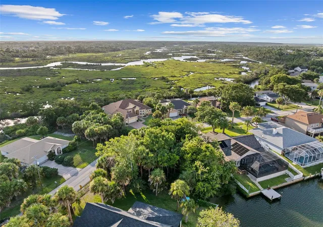 5th image of 14 Cochise Ct, Palm Coast, FL 32137 | MLS# FC319705