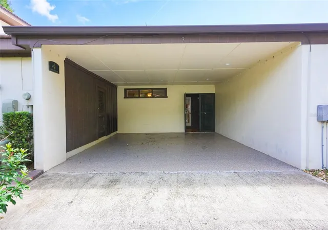 Photo 2 of Condo for sale at 9 Casa Loma Way #9, Lakeland, FL 33813 | MLS# L4963245 | Listing updated on 2026-09-27