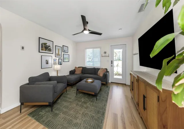 3rd image of 1412 Oak Haven Dr, Safety Harbor, FL 34695 | MLS# TB8525571