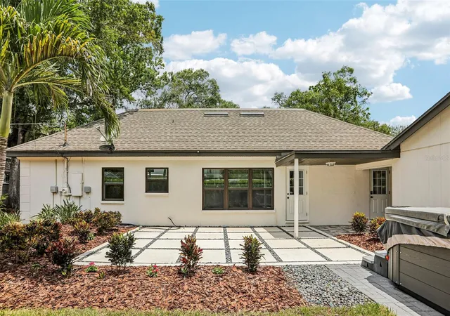 Photo 3 of Single family home for sale at 4708 W Neptune St, Tampa, FL 33629 | MLS# TB8525575 | Listing updated on 2026-09-05