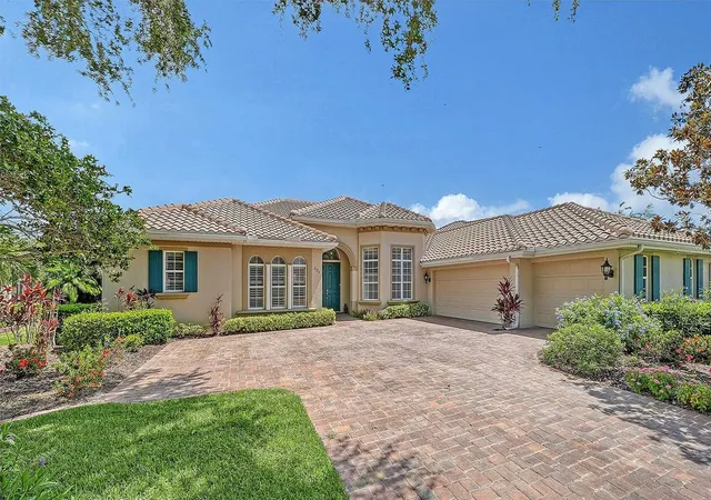Photo 1 of Single family home for sale at 225 Pesaro Dr, North Venice, FL 34275 | MLS# TB8525578 | Listing updated on 2026-07-24