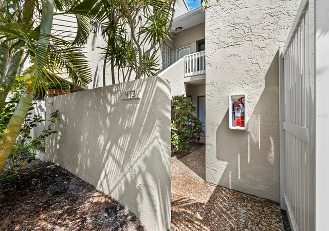 Homes for sale in Longboat Key, FL | 5260 Gulf Of Mexico Dr #413, Longboat Key, FL 34228 | MLS# A4698906