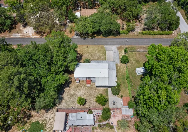 Photo 4 of Manufactured home for sale at 7510 W Otter St, Homosassa, FL 34446 | MLS# OM727855 | Listing updated on 2026-09-21