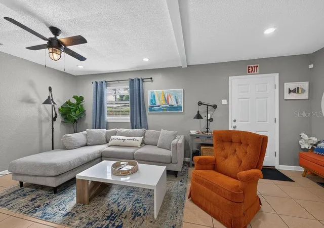 5th image of 610 1St Ave Ne, Largo, FL 33770 | MLS# TB8525596
