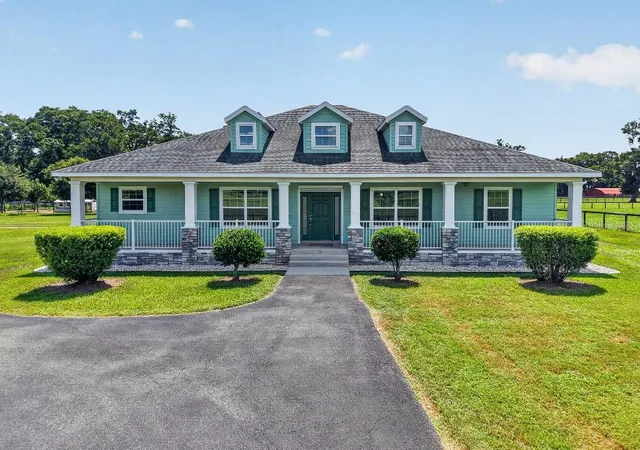 2nd image of 2556 Ne 120th St, Anthony, FL 32617 | MLS# TB8525603