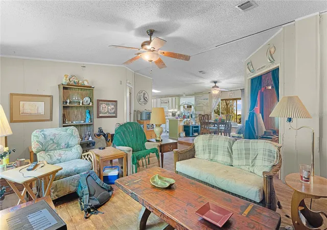 30th image of 1975 E Cr412 Rd, Lake Panasoffkee, FL 33538 | MLS# O6422038