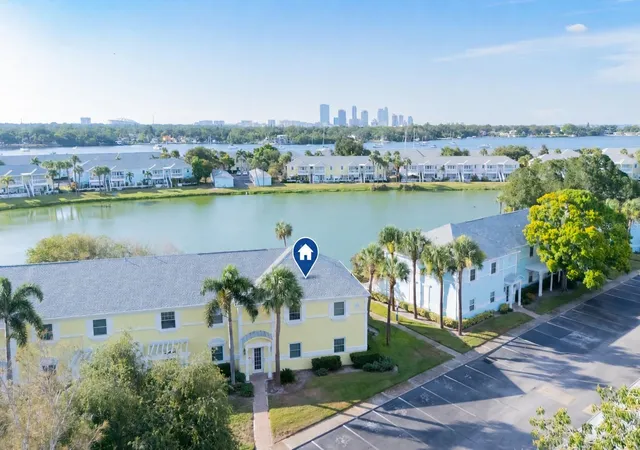 Photo 1 of Condo for sale at 123 Seahorse Dr Se #D, Saint Petersburg, FL 33705 | MLS# TB8525607 | Listing updated on 2026-09-02