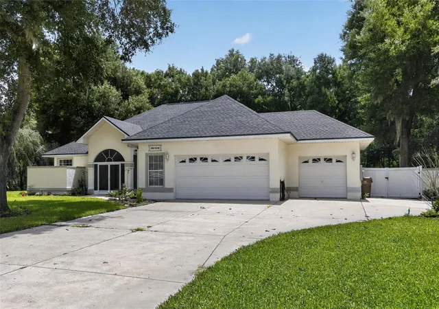 2nd image of 36320 Piney Ridge Blvd, Fruitland Park, FL 34731 | MLS# S5152965