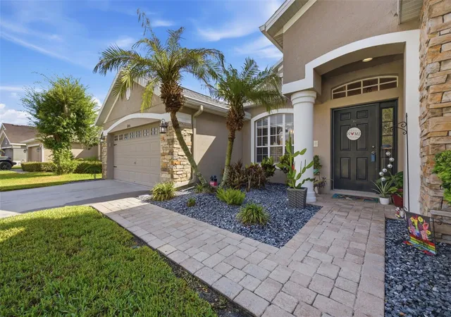 Photo 4 of Single family home for sale at 6846 Pine Springs, Wesley Chapel, FL 33545 | MLS# TB8525626 | Listing updated on 2026-09-28