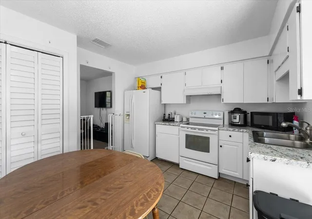 4th image of 3135 S Lantana Wy, Homosassa, FL 34448 | MLS# TB8525628