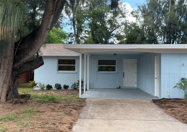 2nd image of 5601 16th St W, Bradenton, FL 34207 | MLS# A4698923