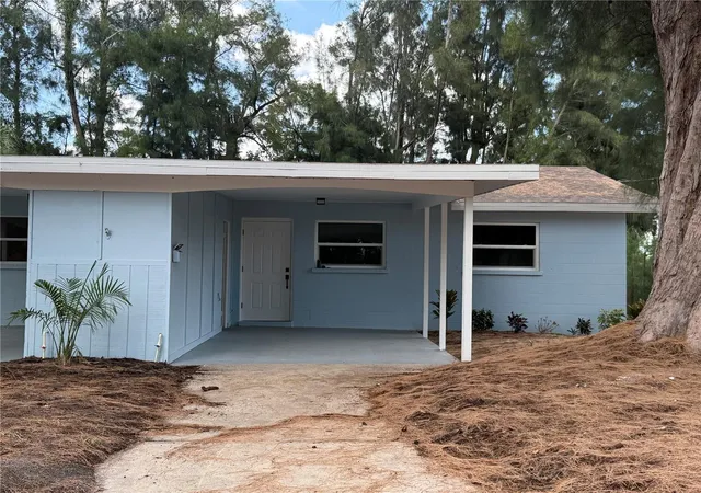 3rd image of 5601 16Th St W, Bradenton, FL 34207 | MLS# A4698923