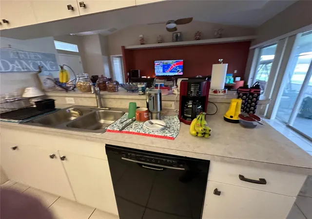 7th image of 2711 46th St E, Palmetto, FL 34221 | MLS# O6422057
