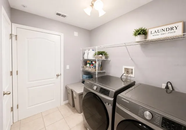 Photo 4 of Townhouse for sale at 4903 Matteo Trl, Orlando, FL 32839 | MLS# O6422060 | Listing updated on 2026-09-29