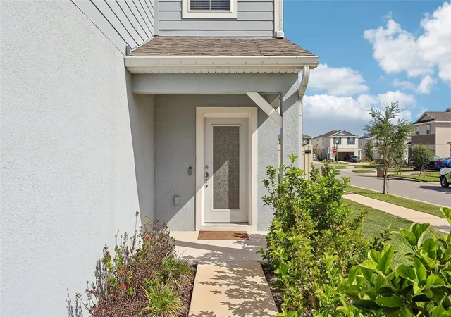Photo 3 of Single family home for sale at 5016 Blue Hammock Ct, Kissimmee, FL 34746 | MLS# O6422067 | Listing updated on 2026-08-14