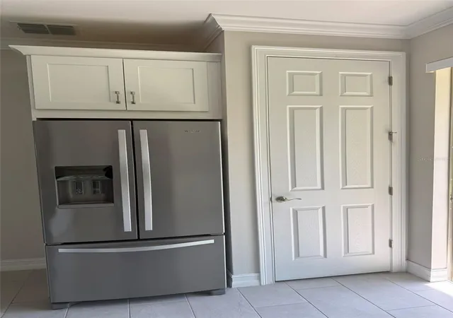 Photo 3 of Single family home for sale at 120 Moscata Way, Nokomis, FL 34275 | MLS# TB8525648 | Listing updated on 2026-08-04