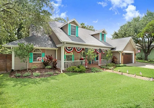 3rd image of 1976 Dunloe Cir, Dunedin, FL 34698 | MLS# TB8525649