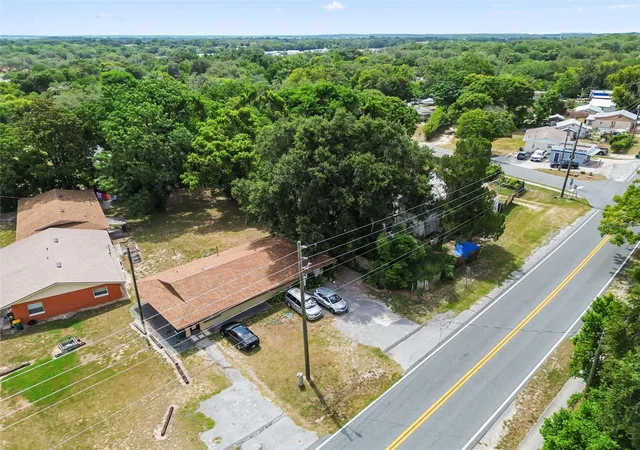 Homes for sale in Fruitland Park, FL | 601 S Dixie Ave, Fruitland Park, FL 34731 | MLS# S5152972