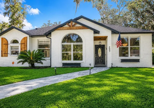 Homes for sale in Oviedo, FL | 297 N Lake Jessup Ave, Oviedo, FL 32765 | MLS# O6422089