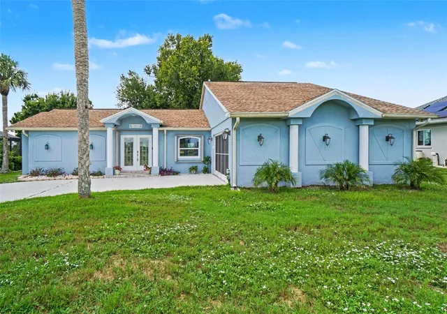 2nd image of 12001 Sw Kingsway Cir, Lake Suzy, FL 34269 | MLS# C7528020