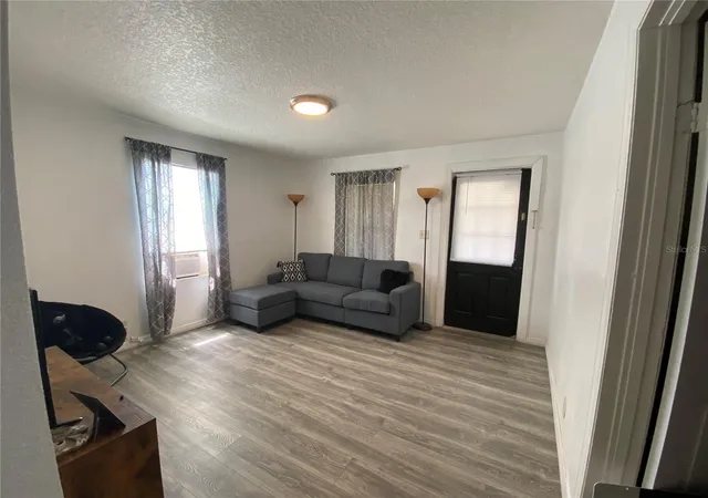 Photo 4 of Single family home for sale at 1835 W Greenwood St, Lakeland, FL 33815 | MLS# TB8525680 | Listing updated on 2026-07-04