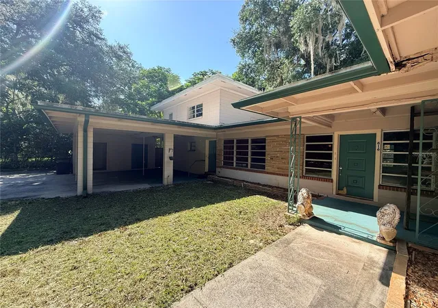 2nd image of 816 Nw 14th Ave, Gainesville, FL 32601 | MLS# GC541668