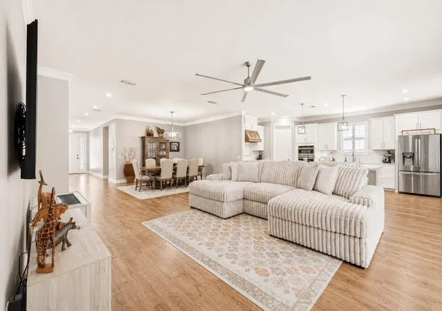 Photo 2 of Single family home for sale at 3870 Bowfin Trl, Kissimmee, FL 34746 | MLS# O6422102 | Listing updated on 2026-09-16