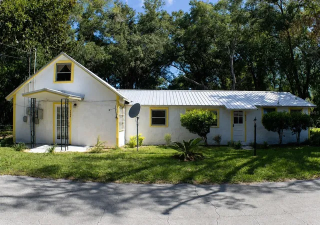Homes for sale in Lake Helen, FL | 490 John St #A & B, Lake Helen, FL 32744 | MLS# V4950021