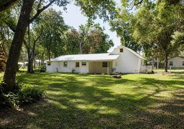 Homes for sale in Lake Helen, FL | 490 John St #A & B, Lake Helen, FL 32744 | MLS# V4950021
