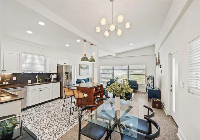 5th image of 308 E Hollywood St, Tampa, FL 33604 | MLS# TB8525706