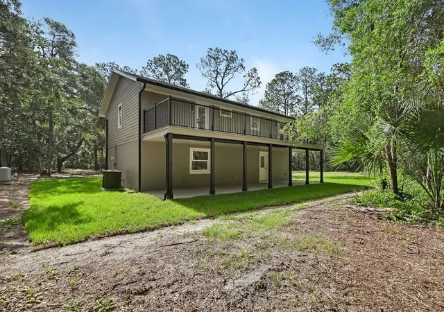 Photo 3 of Single family home for sale at 1530 Deermoss Ln, De Land, FL 32720 | MLS# V4950022 | Listing updated on 2026-10-01
