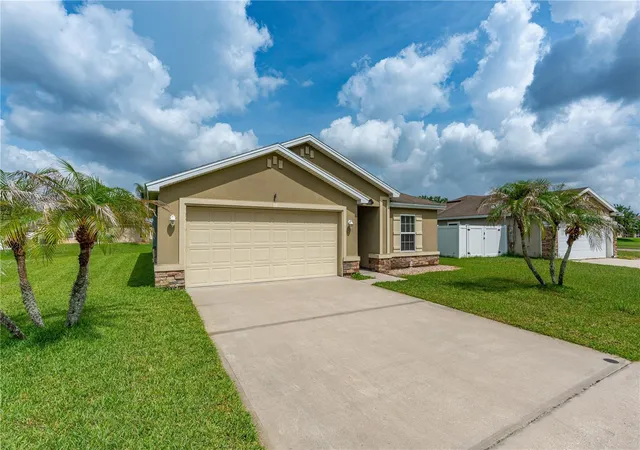 Photo 3 of Single family home for sale at 5257 Plantation Home Way, Port Orange, FL 32128 | MLS# NS1088646 | Listing updated on 2026-09-20