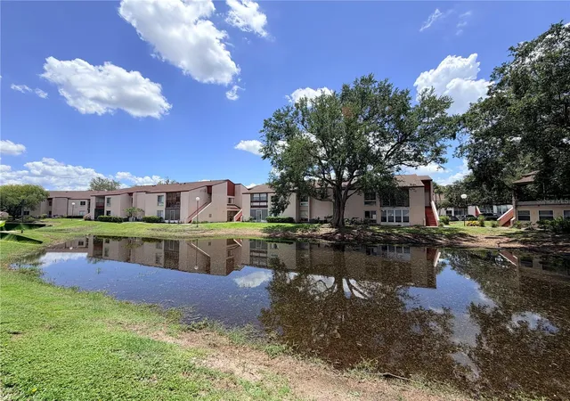 Photo 3 of Condo for sale at 2562 Lakeway Branch Dr #3002, Orlando, FL 32839 | MLS# O6422113 | Listing updated on 2026-07-11