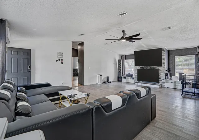 Photo 5 of Manufactured home for sale at 12845 Casa Bianca Ave, New Port Richey, FL 34654 | MLS# TB8525724 | Listing updated on 2026-08-07