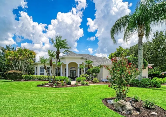 Photo 4 of Single family home for sale at 2362 Little Country Rd, Parrish, FL 34219 | MLS# A4698936 | Listing updated on 2026-10-28