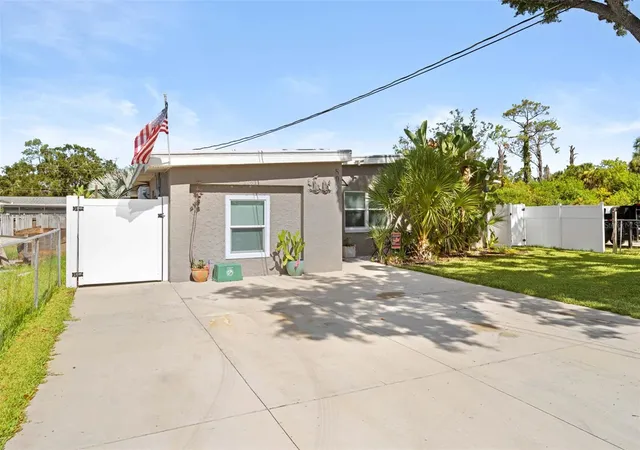 Homes for sale in Hernando Beach, FL | 5041 Maplewood, Hernando Beach, FL 34607 | MLS# TB8525728
